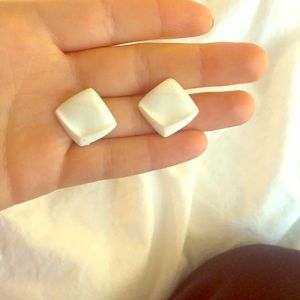 Moving soon. Won’t be available after April 27th.